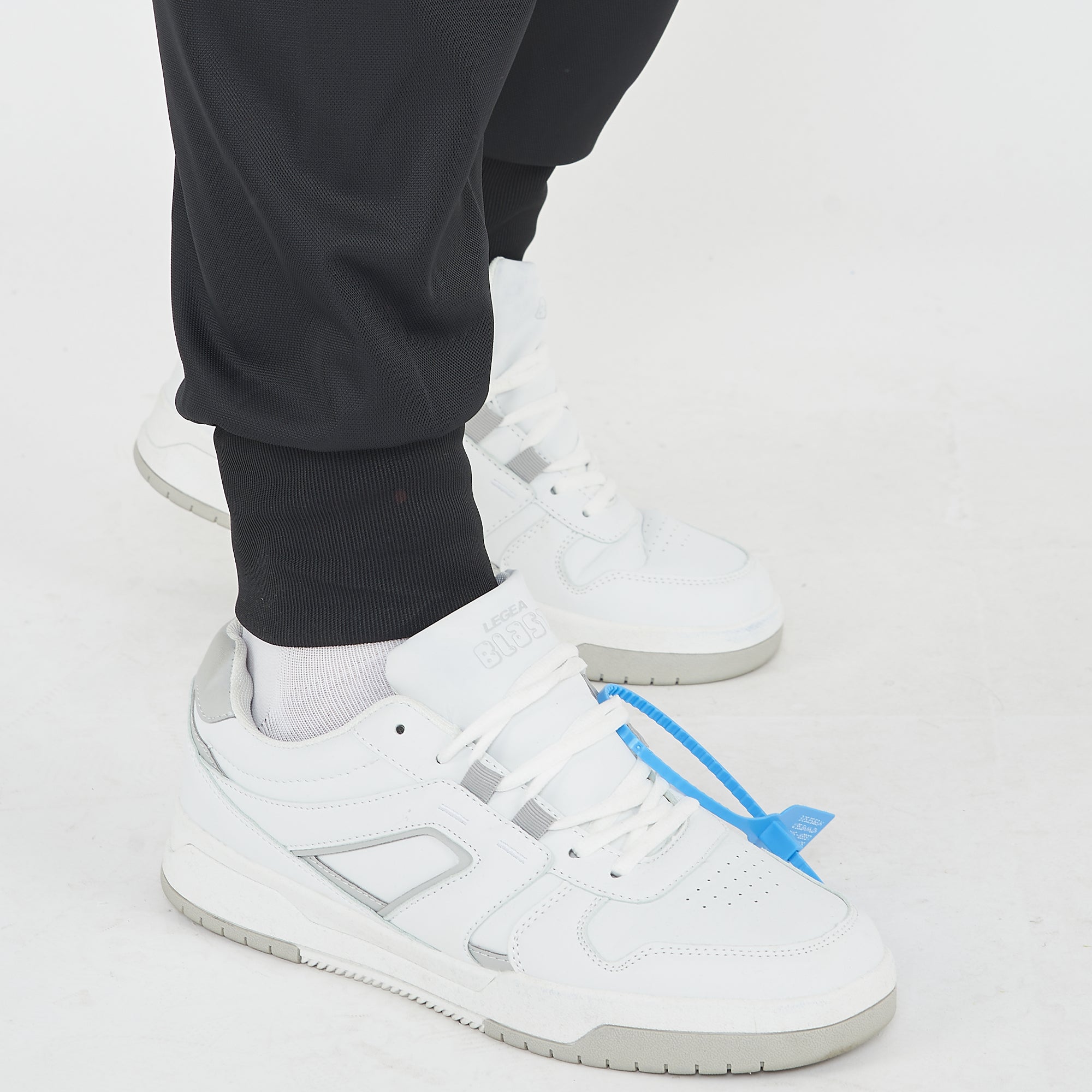 legea-osaka-pantaloni-poliestere-con-tasche-e-zip-nero-3xs image 4
