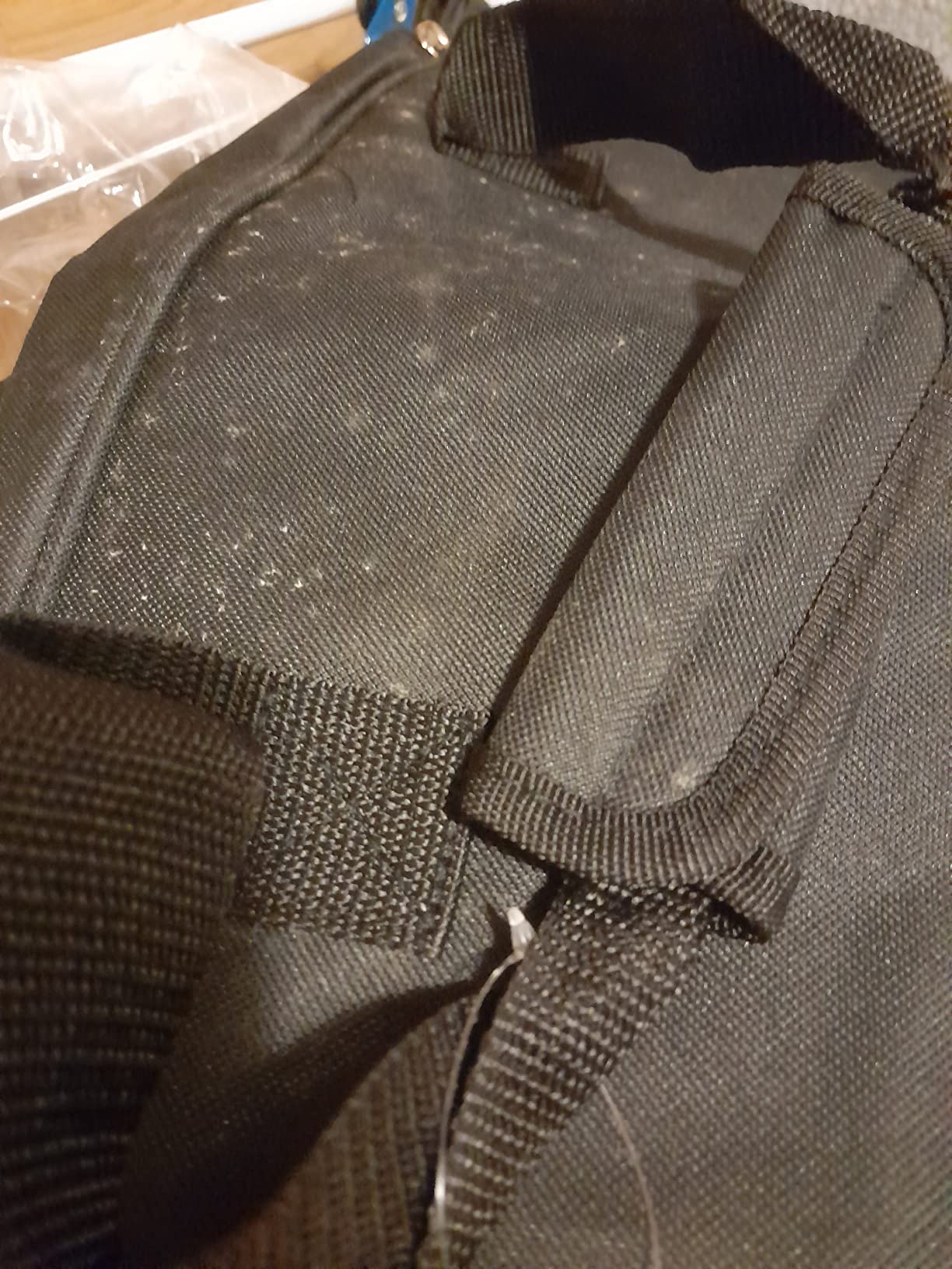 Borsa semplice che fa il suo dovere ogni settimana
