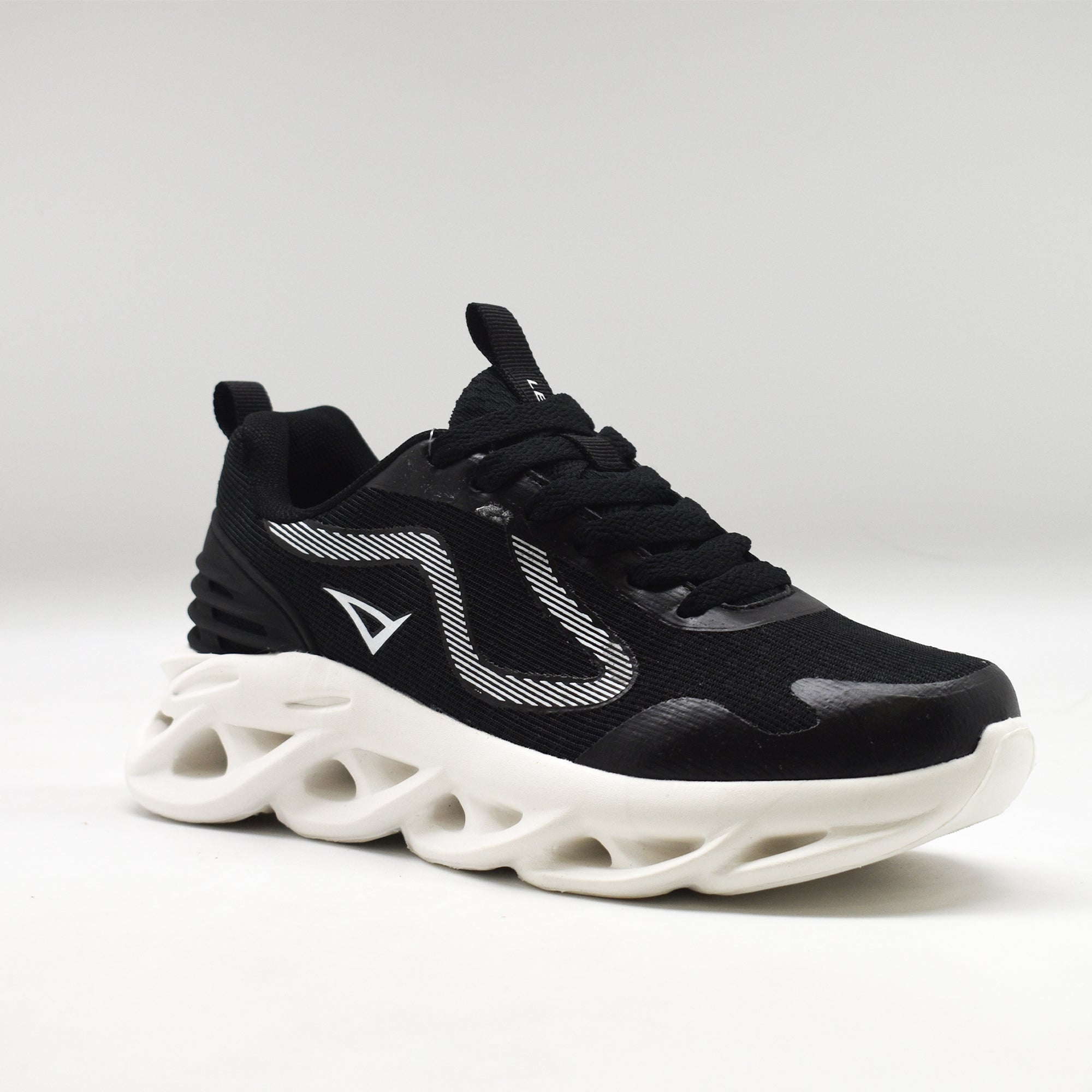 legea-dimu-scarpa-sportiva-flyknit-nero-43 image 1