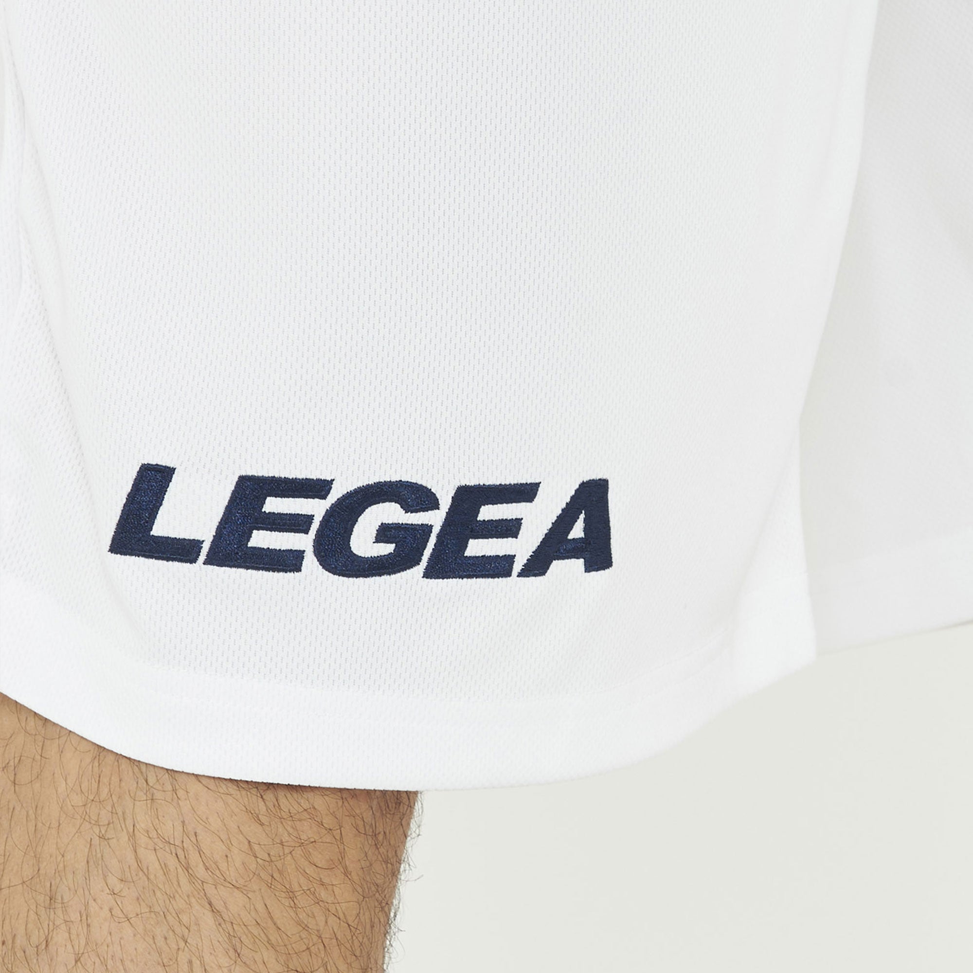 legea-portland-pantaloncini-basket-bianco-l image 4