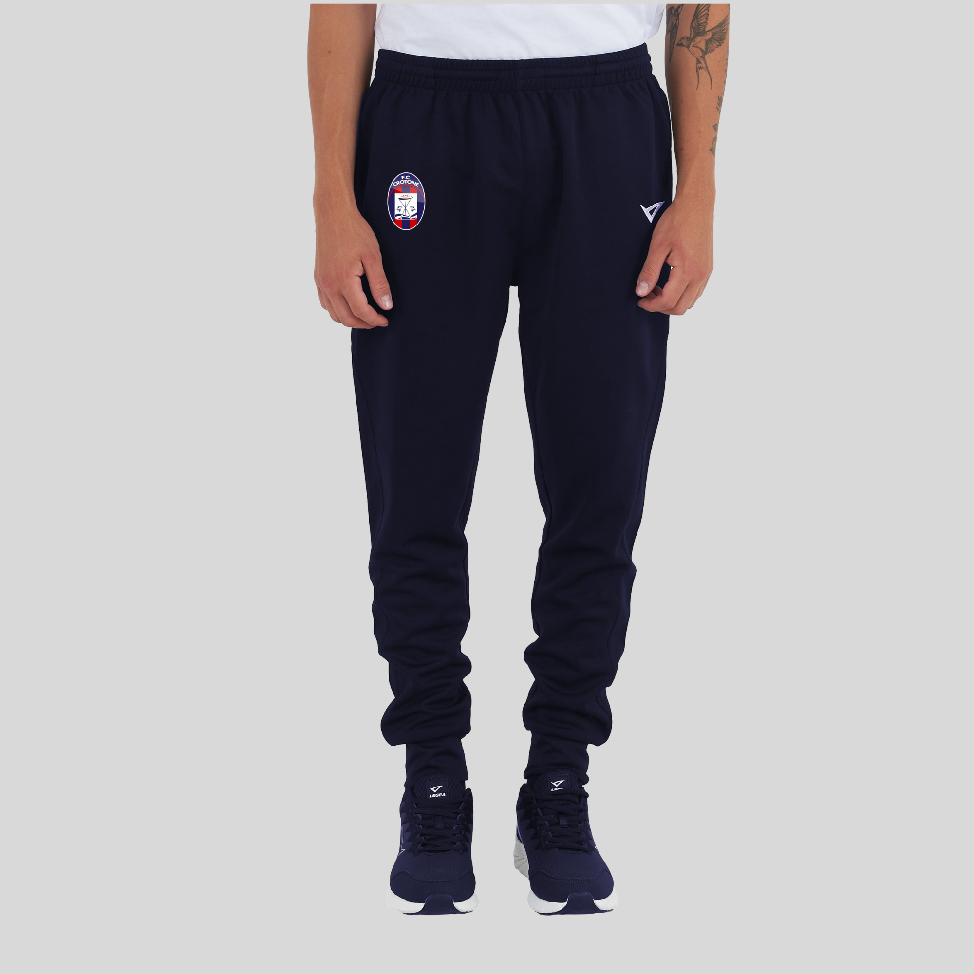 legea-kobe-pantaloni-sportivi-f-c-crotone-club image 1