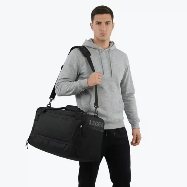 legea-vulcano-borsa-palestra-nera-50x28x34-cm image 1